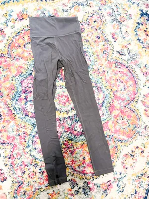 Aritzia TNA Butter cheeky High Rise Leggings thumbnail 8