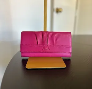 Vintage Y2K Coach Soho Pleated Trifold Wallet pink thumbnail 3