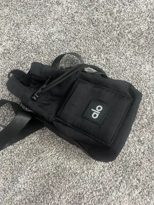 Alo Water Bottle Crossbody Bag Black Athleisure Gym Bag thumbnail 3