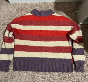 Sweater Multiple Size M thumbnail 1