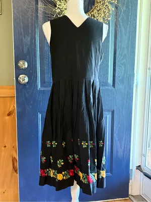 Vintage Riehl Modell Berchtesgaden German Dirndl Dress Black Floral Embroidery M thumbnail 5