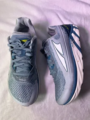Altra Men’s Light Gray and Teal Road Running Shoes thumbnail 6