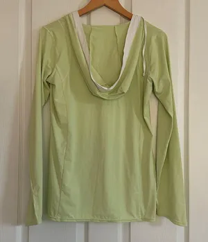 Columbia Women's lime Omni- freeze Hoodie thumbnail 2
