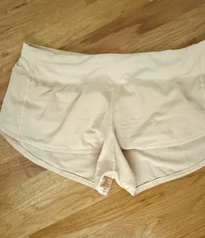 Lululemon Shorts Peach thumbnail 1