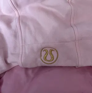 Lululemon Strawberry Milkshake Scuba Full-Zip Cropped Hoodie Gold thumbnail 5