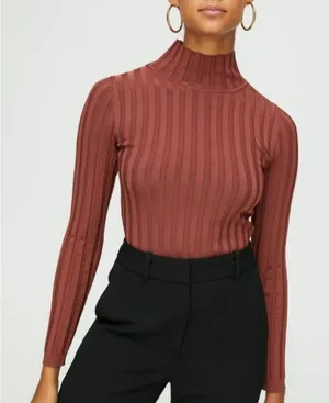 ARITZIA BABATON Victor Turtleneck Sweater Size Large Ribbed Knit‎ Burnt Orange thumbnail 1