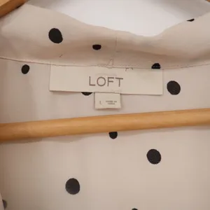 Ann Taylor LOFT Blouse Womens L Tie-Neck Polka Dot Cream Black Long Sleeve Exc thumbnail 2