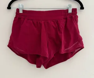 Lululemon Hotty Hot Lined Shorts 2.5" thumbnail 1