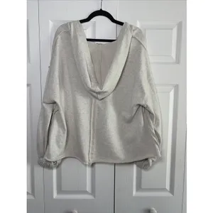POL Oversized V-Neck Hoodie Womens Size M Oatmeal Heathered Boho Raw Hem Fleece thumbnail 4