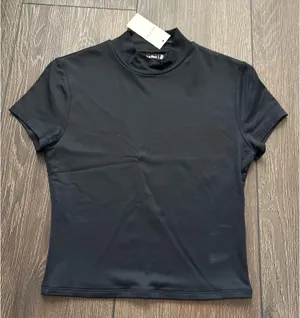 Abercrombie sleek mock neck top thumbnail 1