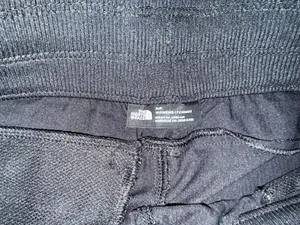 Black The North Face shorts  thumbnail 2
