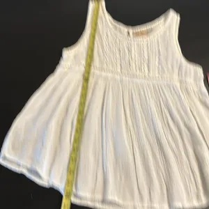 Yak & Yeti White Sleeveless Eyelet Top NWT thumbnail 4