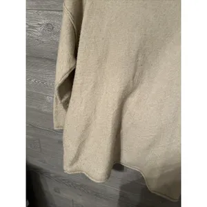 Free People Intimately Women's Oversized Wrap Sweater in Beige Size‎ Small thumbnail 5