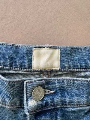 MOTHER Denim The Stunner Jeans thumbnail 12