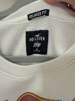 Hollister Crewneck thumbnail 3
