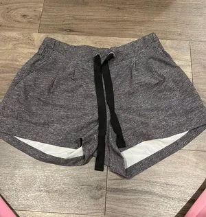 Lululemon Shorts thumbnail 1