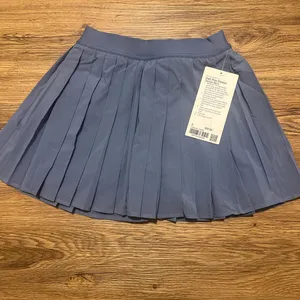 High-Rise Pleated Tennis Skirt NEW WITH TAGS thumbnail 4