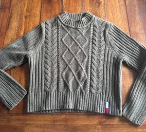 Tommy Hilfiger Women’s Sweater thumbnail 1