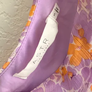 ASTR the Label Santorini Midi Dress One Shoulder, Floral Purple Small thumbnail 5