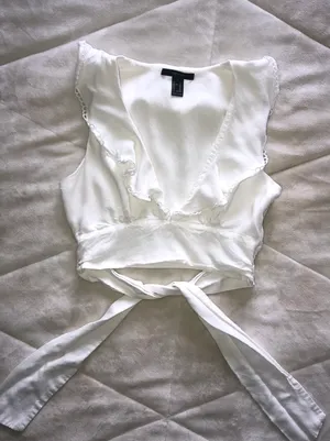 Forever 21 White Cropped Top thumbnail 1