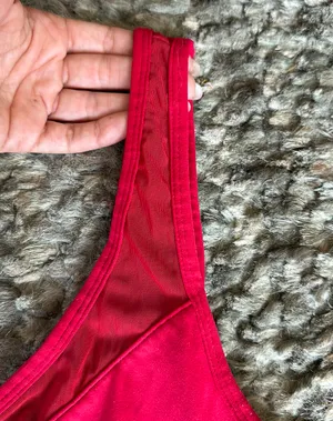 Fabletics Red Sports bra thumbnail 5