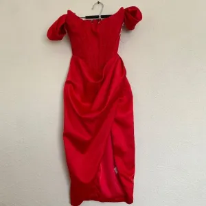 HOUSE OF‎ CB 'Loretta' Red Satin Off Shoulder Dress/Size XS NWOT thumbnail 6