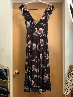 Soprano Black Floral Ruffle Midi Dress Size-Small Feminine Vintage-Inspired thumbnail 4