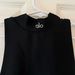 Alo Yoga Black Open Back Top - Sports Bra thumbnail 3