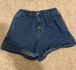 jean shorts thumbnail 1