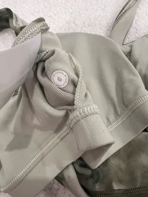 Lululemon Align Tank thumbnail 3