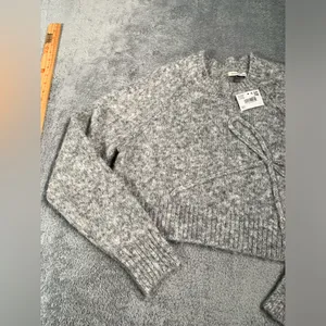 NWT American eagle Gray cropped Sweater bow small thumbnail 2