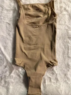 SKIMS Underbust Shaping Bodysuit Thong Clay Small New thumbnail 2