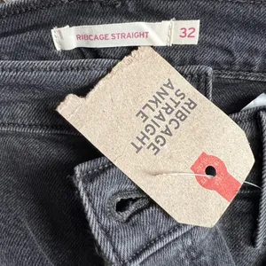 Levi’s NWT Ribcage Straight Ankle Jeans Black High Rise Denim Size 32 thumbnail 4