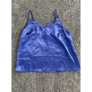 Adore Me Pajama Set Womens Size S Blue Floral Cami Ruffle Shorts Lace Trim thumbnail 2
