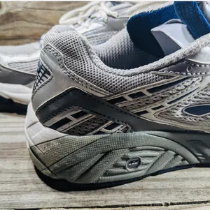 Brooks Womens Addiction 10th Edition Silver Gray Walking Running Shoes Sz 9.5 thumbnail 9