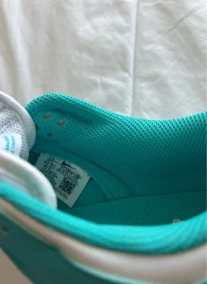 Women’s Nike Low Dunk Sneakers thumbnail 6