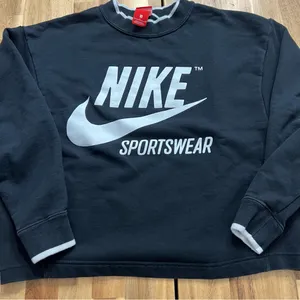 Nike Sportswear Black Crewneck Sweatshirt Size Small thumbnail 1