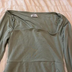 Green Romper thumbnail 4