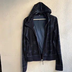 Lululemon Navy Camouflage Women's Jacket thumbnail 4