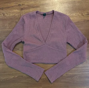 Wild fable long sleeve crop top thumbnail 1