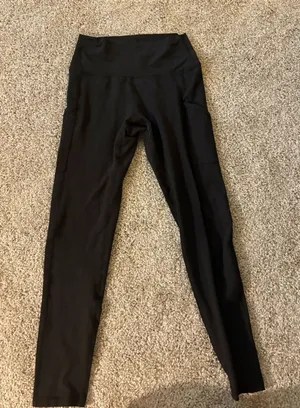Aerie Offline The Hugger Leggings thumbnail 1
