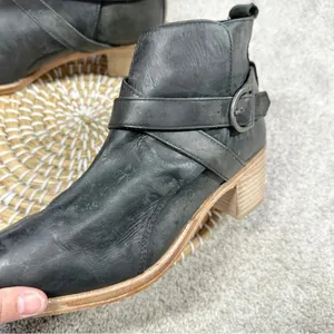 Free People Back Loop Ankle Cowboy Boots Pointed Toe Washed Black Western 40 thumbnail 16