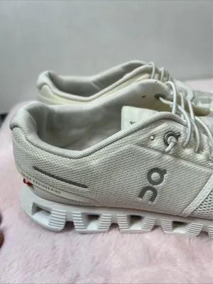 On Cloud Running Shoes White8.5 thumbnail 4