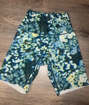 Offline By Aerie Trippy Retro High Waist Biker Shorts XS thumbnail 1