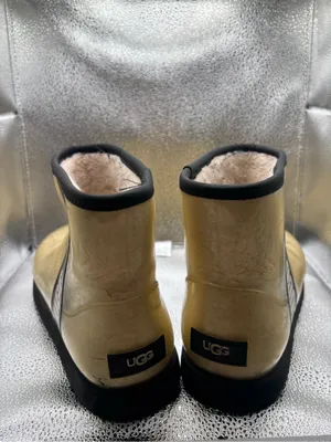 UGG Classic Clear Mini Waterproof Rain Boots Natural Black Womens Size 9 thumbnail 3