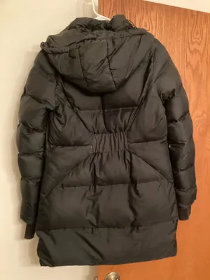 Women’s winter coat FLAWED thumbnail 2