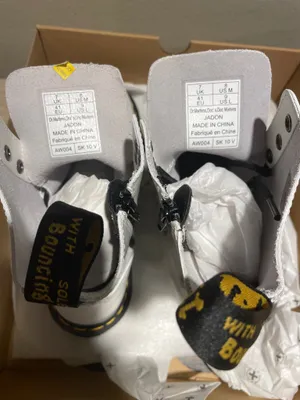 Dr. Martens Jadon Lace-Up Boots White Size 9 EU 41 Style 15265100 BRAND NEW thumbnail 2
