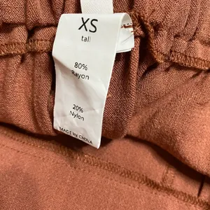 Halara Rust Brown High Waisted Pleated Wide Leg Pants Tall XS Woven Trousers thumbnail 9