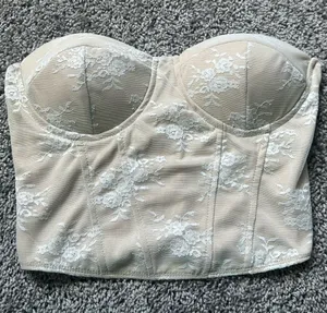 Strapless Lace Bustier in Light Beige thumbnail 1