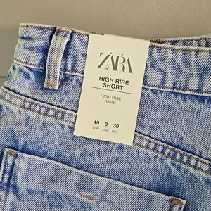 ZARA NWT! High Rise Light Blue Shorts thumbnail 4